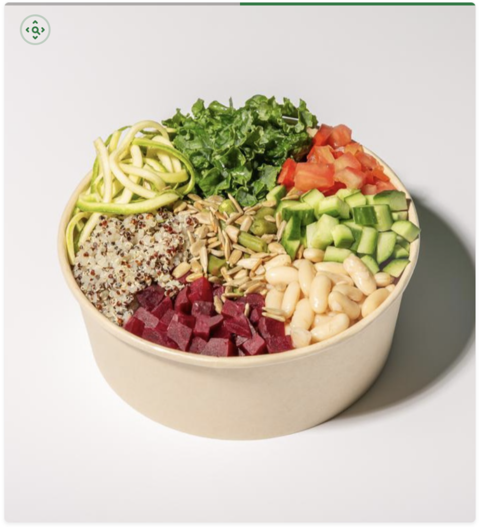 Quinoa is considered a “superfood” due to its impressive nutrient profile. It is an excellent source of complete plant protein, making it ideal for vegetarians and athletes. Rich in fiber for digestive health and magnesium for muscles and nerves, quinoa is also gluten-free and low in calories. In Saudi Arabia, where light and nutritious meals are increasingly preferred, quinoa has become a popular alternative to rice or bulgur in salads.